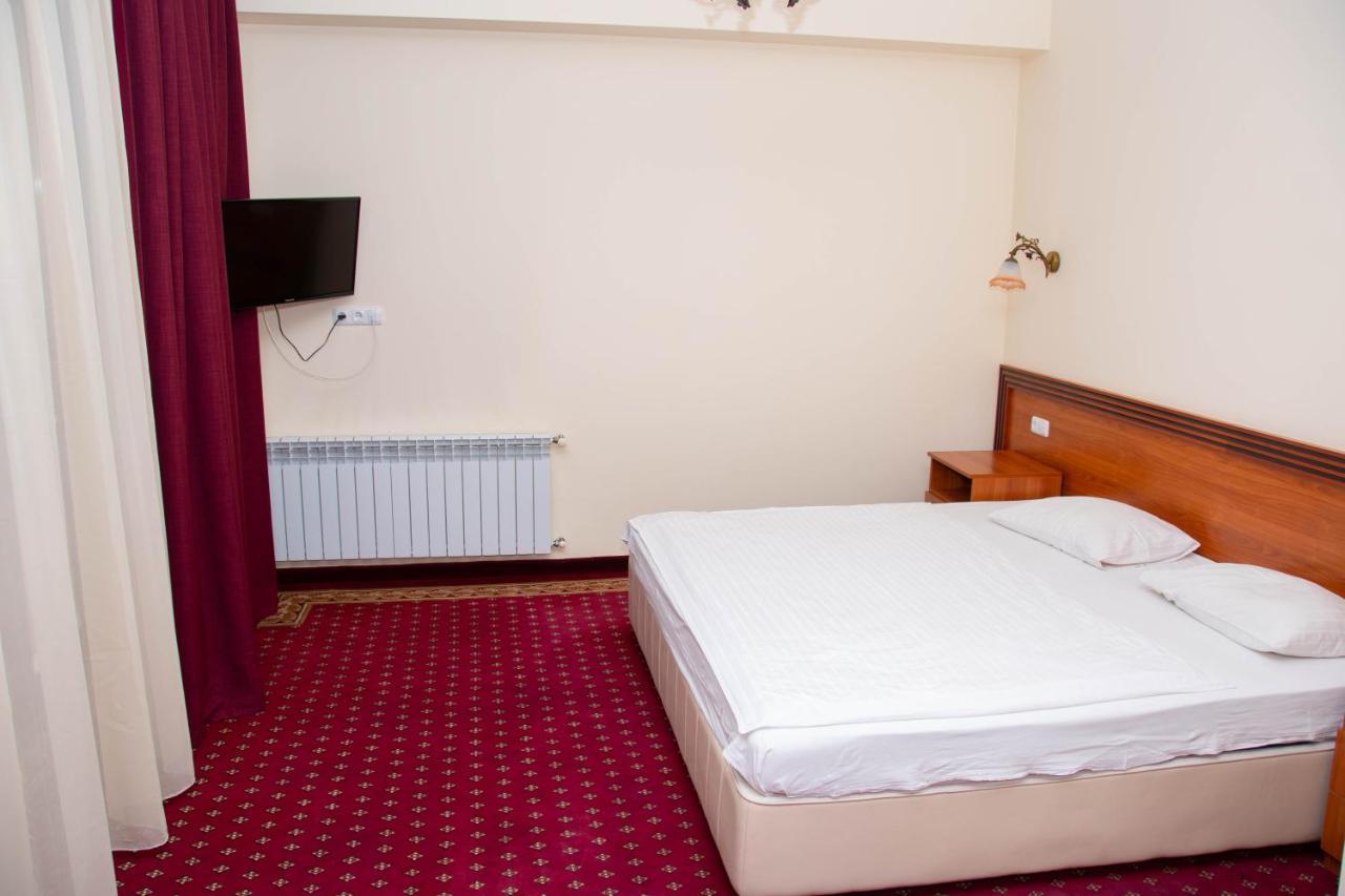 Olympavan Hotel Yerevan Luaran gambar