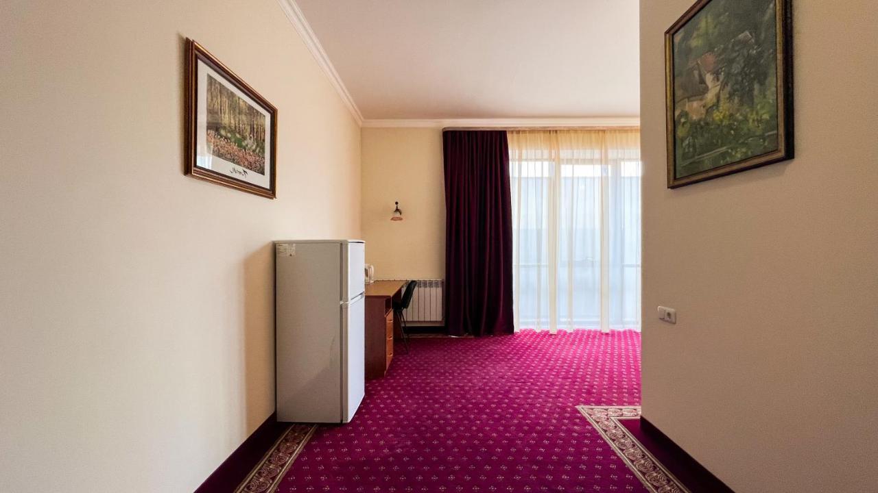Olympavan Hotel Yerevan Luaran gambar